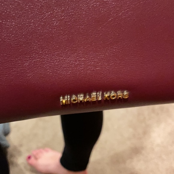 michael kors purse - Picture 2 of 4